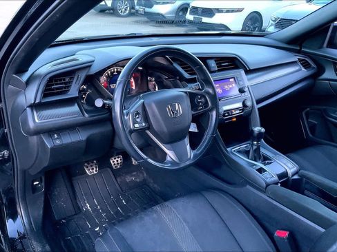 Used 2018 Honda Civic Sport image 17