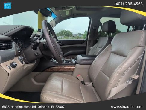 Used 2015 Chevrolet Suburban LTZ RWD image 12