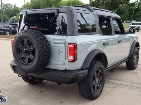 Used 2022 Ford Bronco Black Diamond AWD/4WD image 3