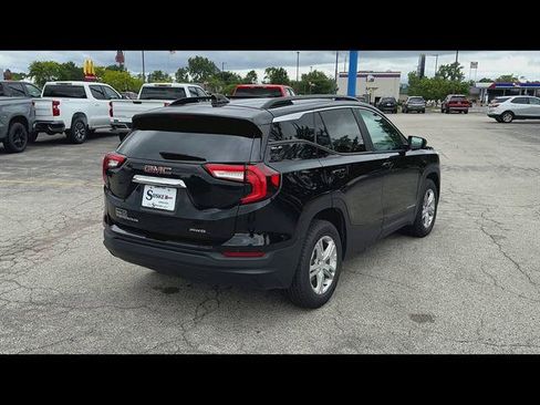 Certified 2022 GMC Terrain SLE w/ Driver Convenience Package AWD/4WD image 36