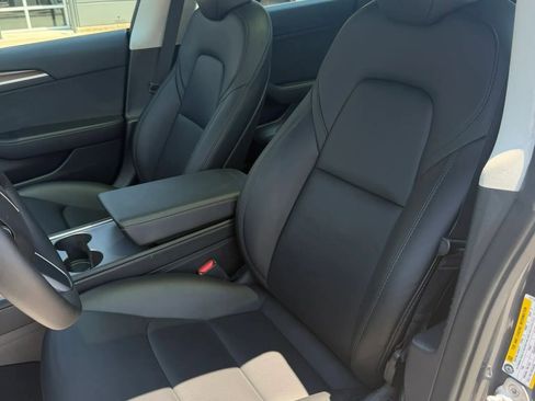 Used 2023 Tesla Model 3 Standard Range RWD image 6