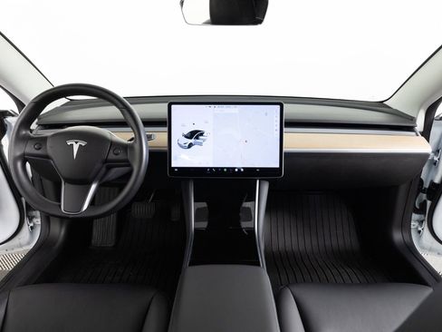 Used 2018 Tesla Model 3 Long Range image 29