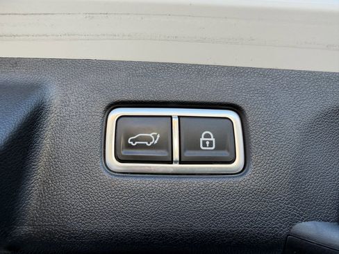 Used 2023 Kia Sorento SX Prestige image 41