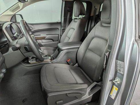 Used 2020 GMC Canyon SLE w/ Driver Alert Package image 12