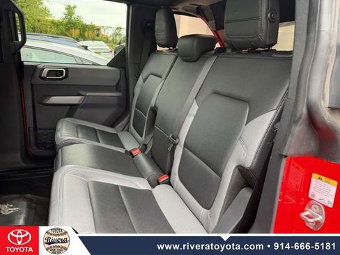 Used 2021 Ford Bronco Black Diamond AWD/4WD image 17