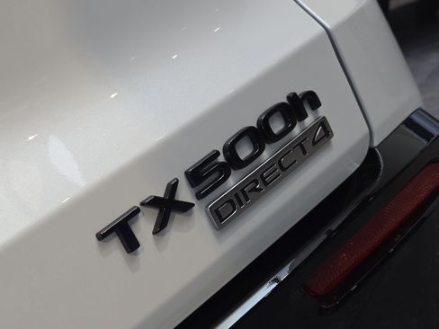 New 2026 Lexus TX 500h AWD image 8