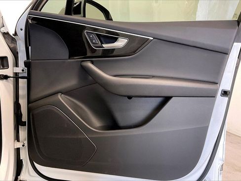 Used 2022 Audi Q7 2.0T Premium w/ Convenience Package image 22