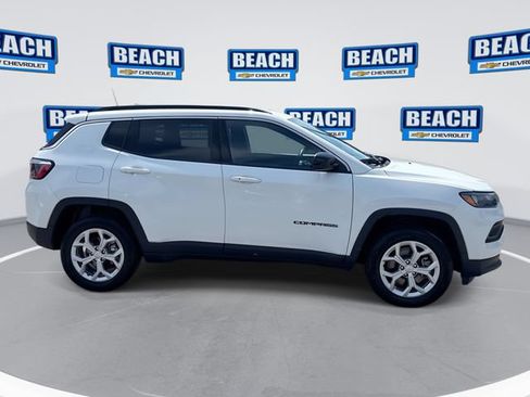 Used 2024 Jeep Compass Latitude AWD/4WD image 9