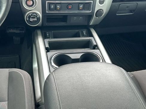 Certified 2021 Nissan Titan SV w/ SV Convenience Package AWD/4WD image 17