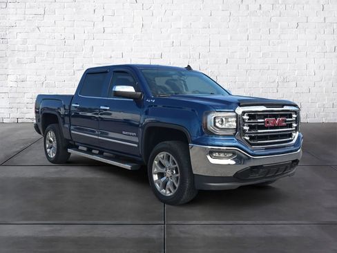 Used 2018 GMC Sierra 1500 SLT w/ SLT Premium Package image 2