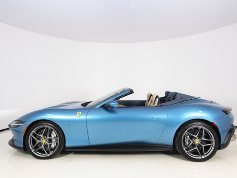 Certified 2025 Ferrari Roma Spider image 8