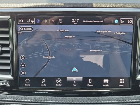 New 2024 Chrysler Pacifica Limited w/ Uconnect Theater Family Group image 17