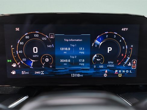 Used 2025 Chevrolet Suburban RST w/ Sun And Tow Package image 13