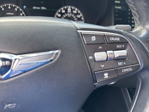 Used 2018 Genesis G90 3.3T Premium image 33