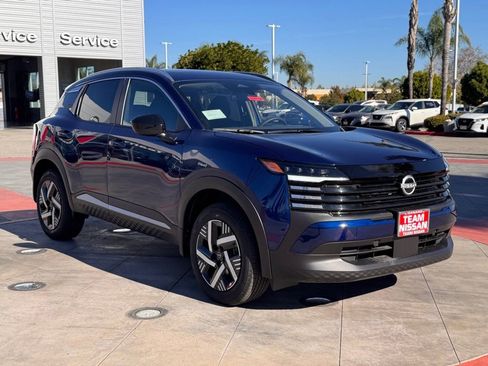 New 2026 Nissan Kicks SV w/ SV Premium Package image 2