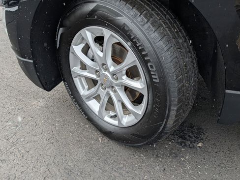 Used 2021 Chevrolet Equinox LT image 16