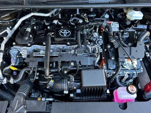 Used 2025 Toyota Corolla SE image 23