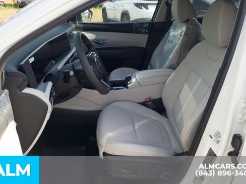 Used 2026 Hyundai Tucson SEL FWD image 16