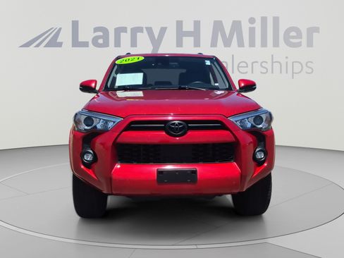 Certified 2021 Toyota 4Runner SR5 Premium AWD/4WD image 8