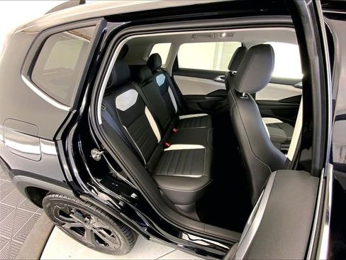 New 2026 Volkswagen Taos SEL AWD/4WD image 10