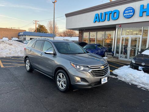 Used 2019 Chevrolet Equinox Premier image 3