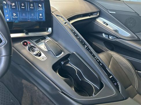 Used 2024 Chevrolet Corvette Stingray Coupe w/ Z51 Performance Package image 25