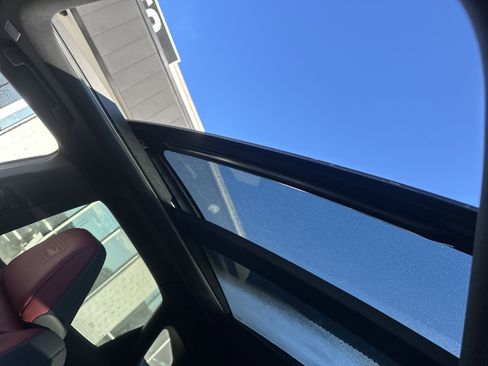 Used 2024 Lexus RX 500h F Sport image 11