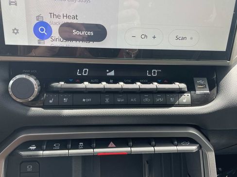 New 2026 Toyota Tundra Limited AWD/4WD image 41