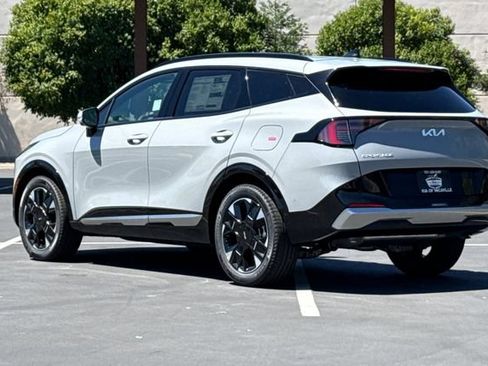 New 2026 Kia Sportage SX FWD image 7