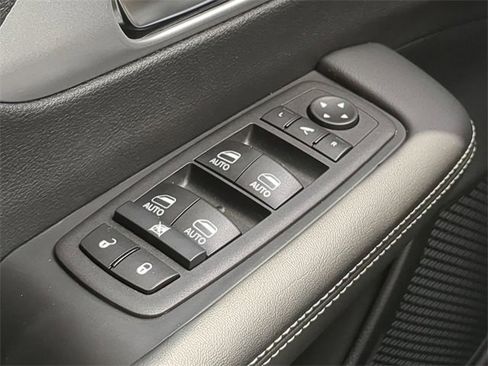 New 2026 Chrysler Pacifica Limited w/ S Appearance Package image 32