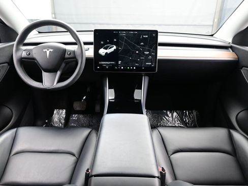 Used 2021 Tesla Model Y 2WD image 16