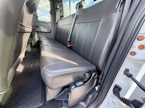 Used 2011 Ford F250 Lariat w/ Chrome Pkg image 20