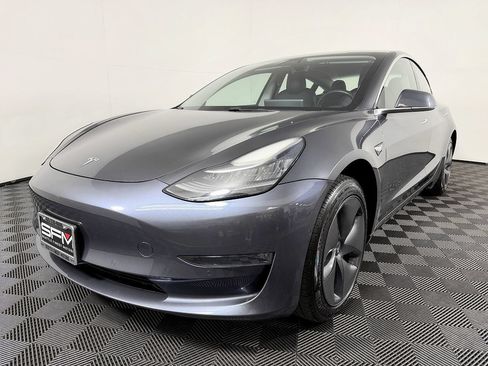 Used 2018 Tesla Model 3 Long Range RWD image 3