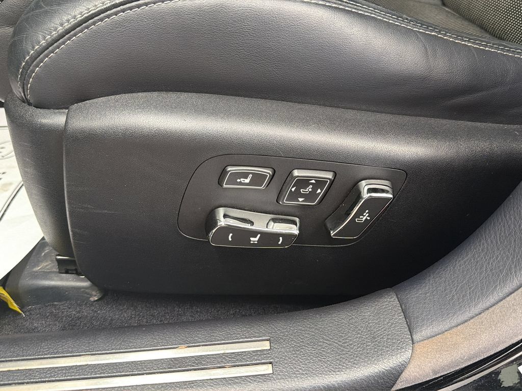 Used 2015 Lexus LS 460 AWD w/ F Sport Package image 28
