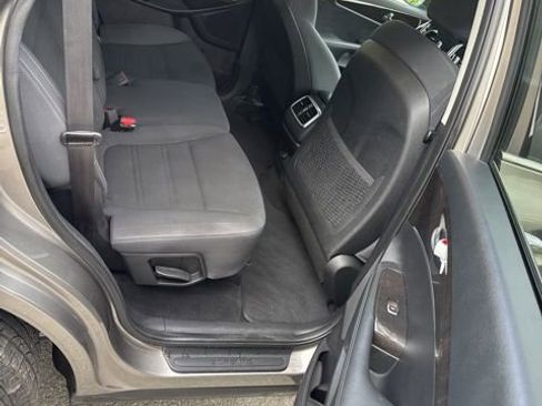 Used 2016 Kia Sorento AWD w/ LX Convenience Package image 19