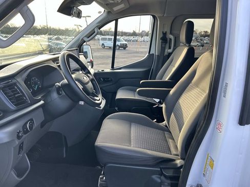 Used 2023 Ford Transit 350 XLT image 21