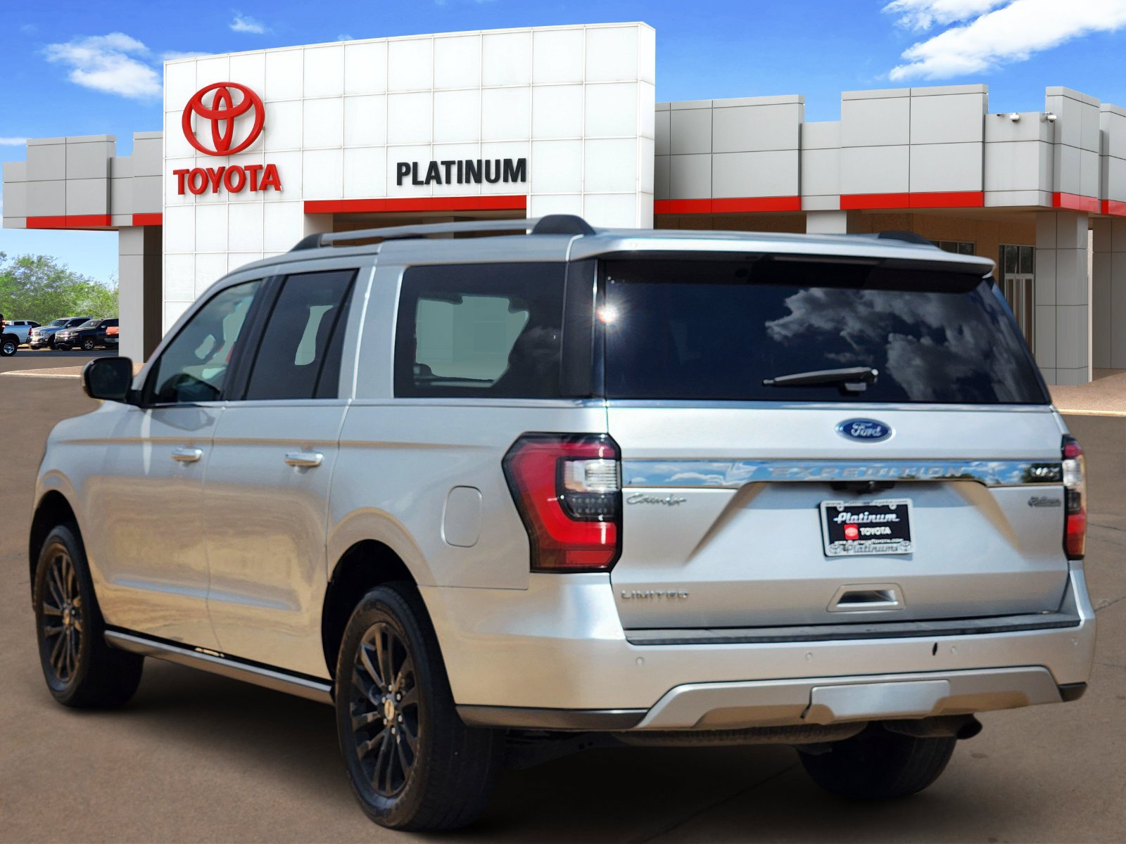 Used 2019 Ford Expedition Max Limited AWD/4WD image 5