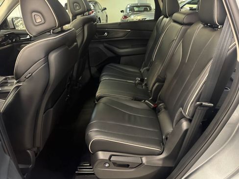 Certified 2024 Acura MDX SH-AWD w/ Advance Package image 39