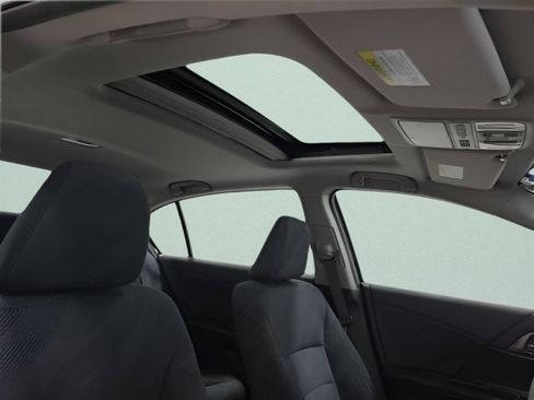 Used 2017 Honda Accord EX image 11