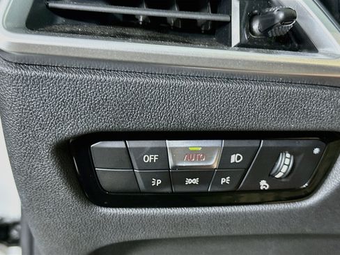 Used 2026 BMW 330i Sedan RWD image 17