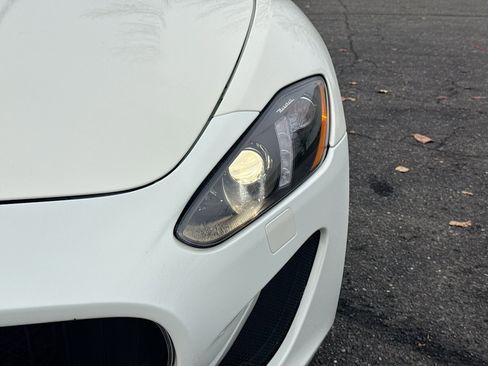 Used 2015 Maserati GranTurismo MC image 41