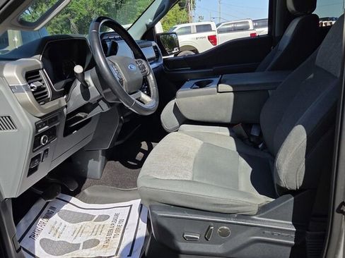 Used 2021 Ford F150 XLT w/ Equipment Group 302A High RWD image 4