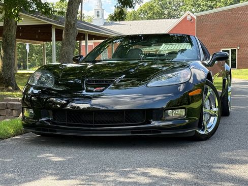 Used 2010 Chevrolet Corvette Grand Sport w/ Roof Package RWD image 11
