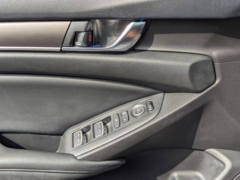 Used 2020 Honda Accord LX image 11