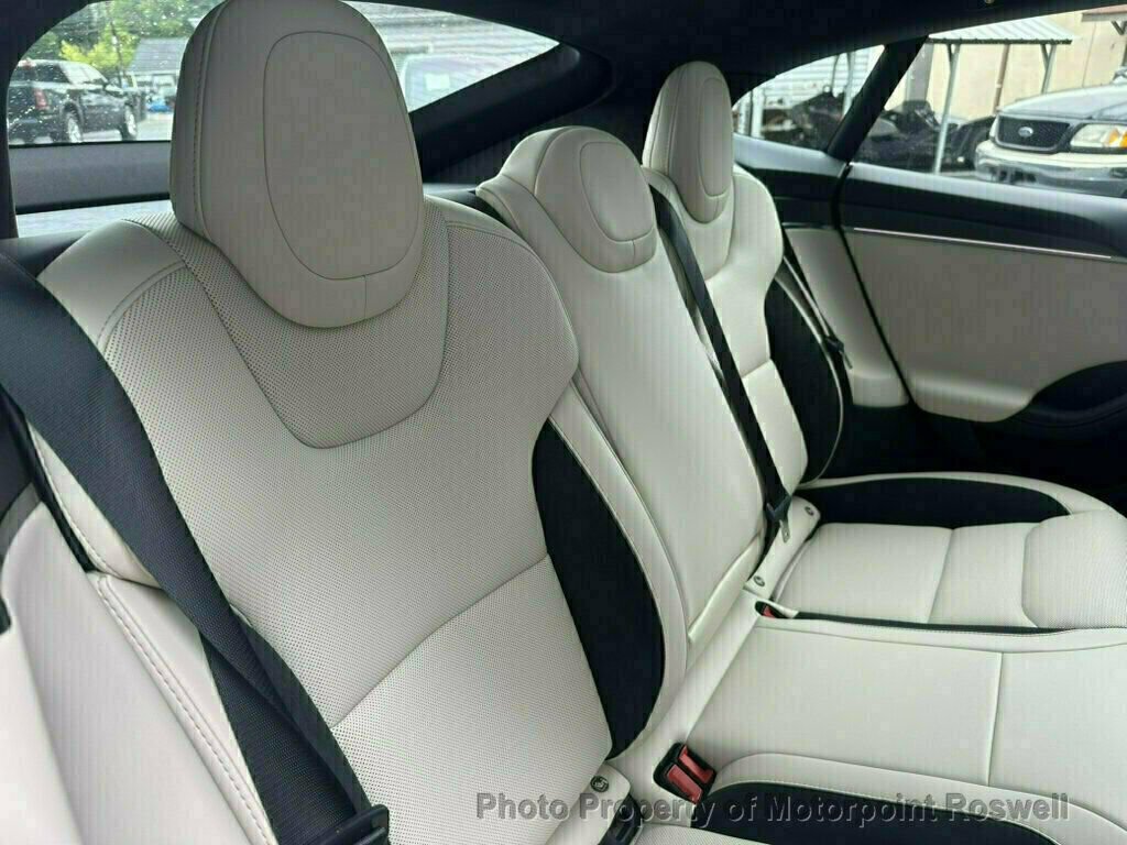 Used 2026 Tesla Model S Plaid AWD/4WD image 17