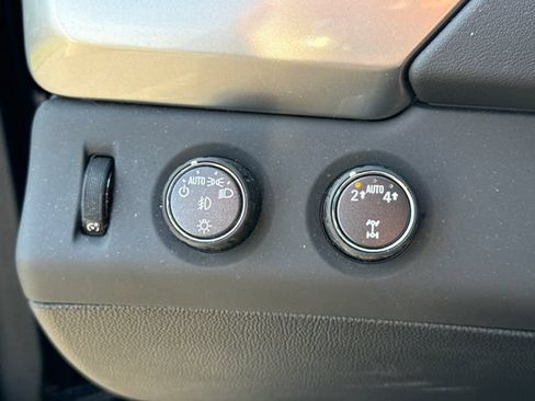 Used 2020 Chevrolet Tahoe LT AWD/4WD image 41