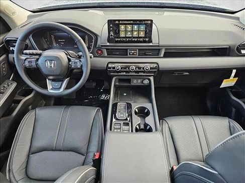 New 2025 Honda Pilot Elite image 13