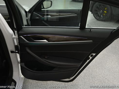 Used 2018 BMW 530e RWD image 44
