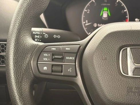 Used 2025 Honda HR-V LX image 25