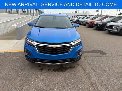 Certified 2024 Chevrolet Equinox LT w/ LPO, Floor Liner Package FWD image 3